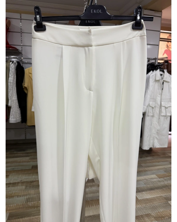 Ekol Paçası Düğme Detaylı Cepsiz Pantolon 04044