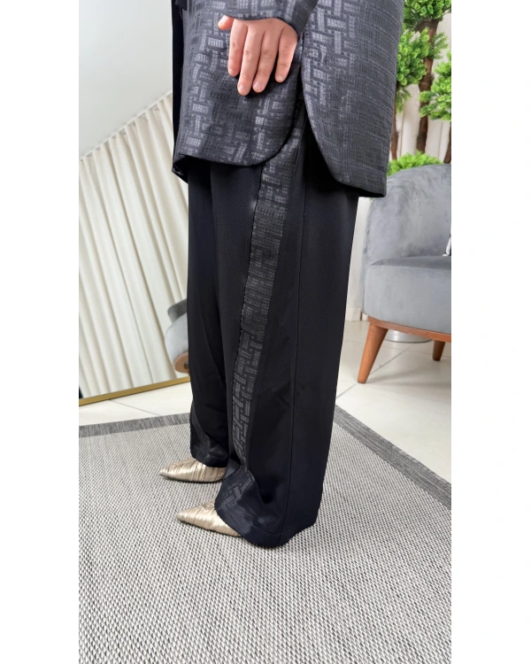 Ghisa Gold Düğmeli Kendinden Desenli Takım 26KGSTKM3201