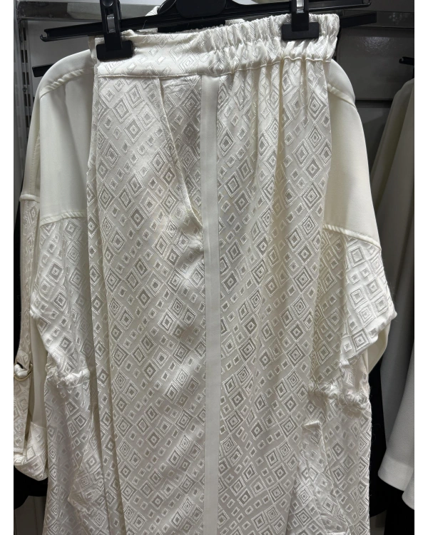 my312 Yakası Broşlu Taşlı Düğmeli Jakarlı Takım 25S1416 Ekru