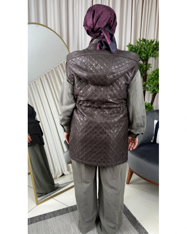 Nuss Cep Taşlı Kapitone Yelek 26K6022