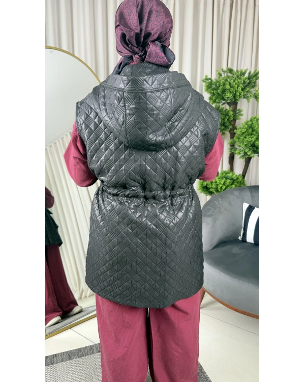 Nuss Cep Taşlı Kapitone Yelek 26K6022