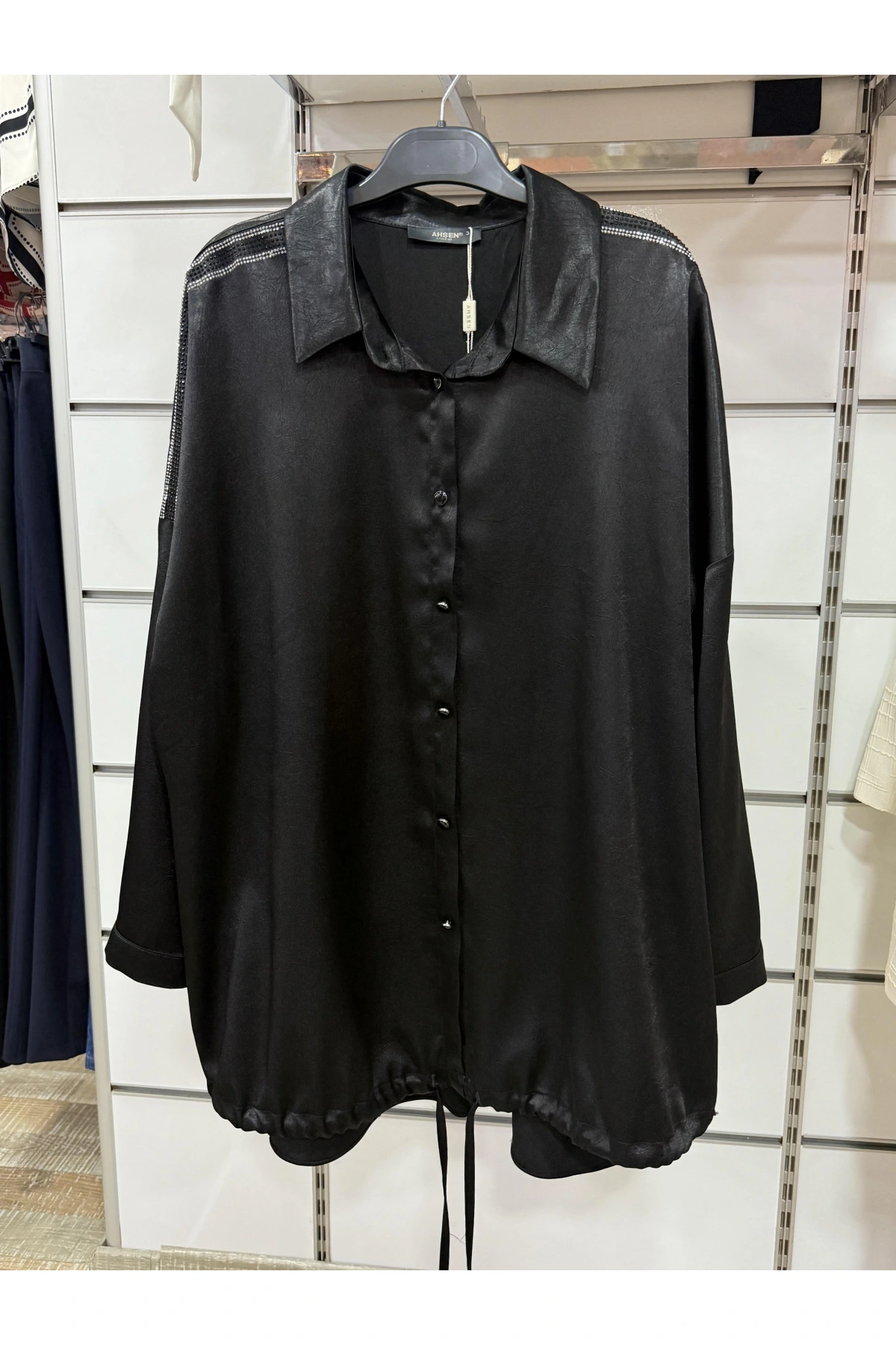 Ahsen Pul İşlemeli Saten Gömlek 25YGMK2501