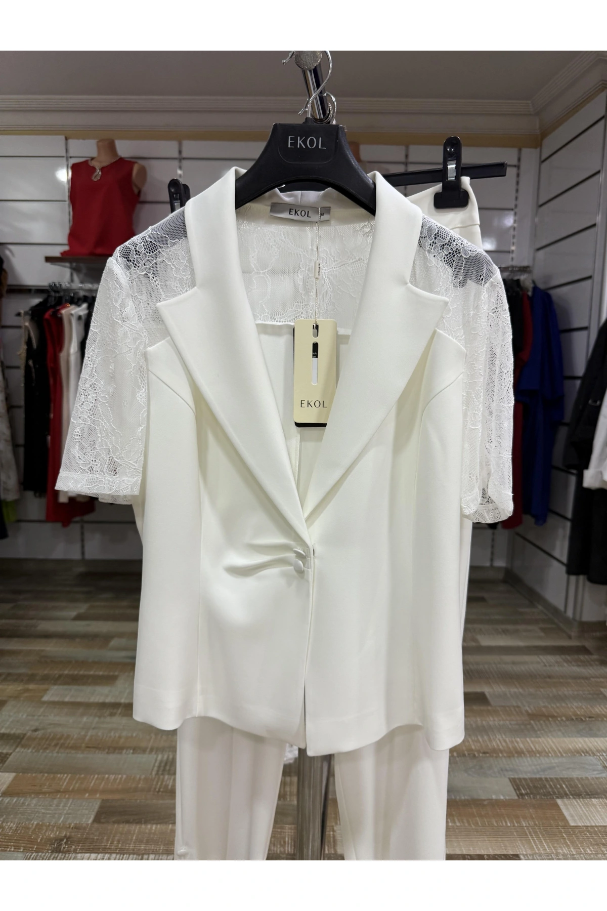 Ekol Dantel Detaylı Kadın Ekru Ceket 04042