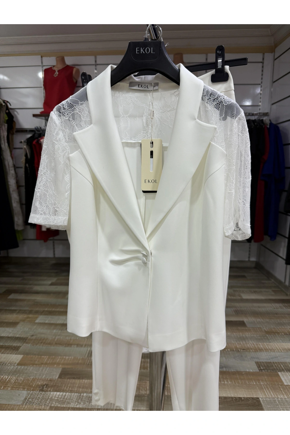 Ekol Paçası Düğme Detaylı Cepsiz Pantolon 04044