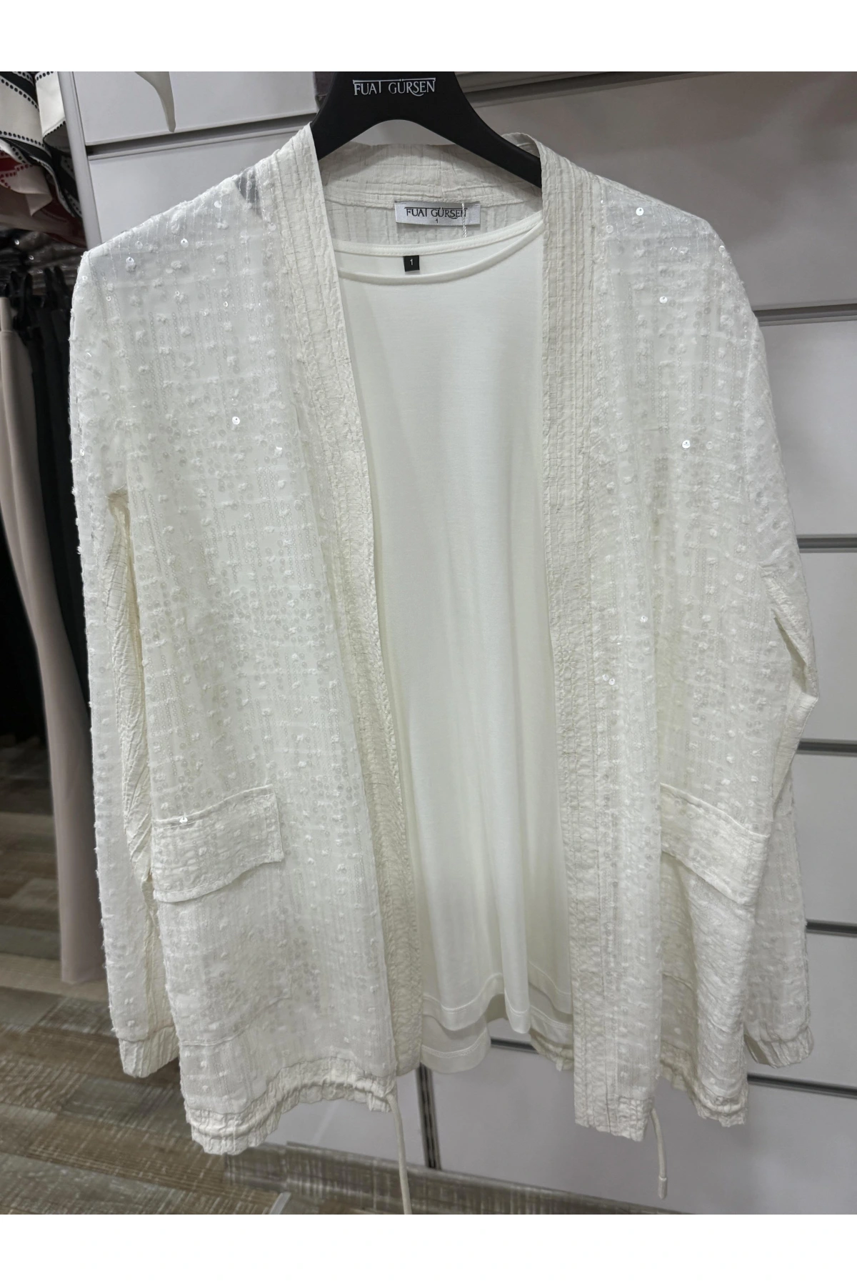 Fuat Gürşen Pul İşlemeli İkili Takım 3619