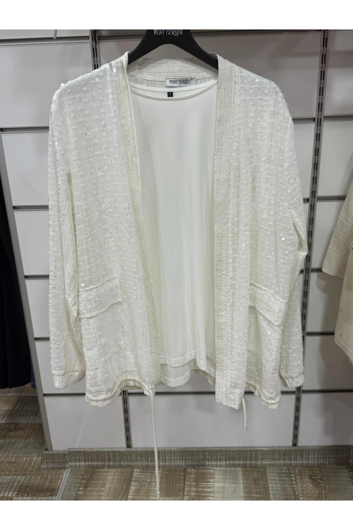 Fuat Gürşen Pul İşlemeli İkili Takım 3619