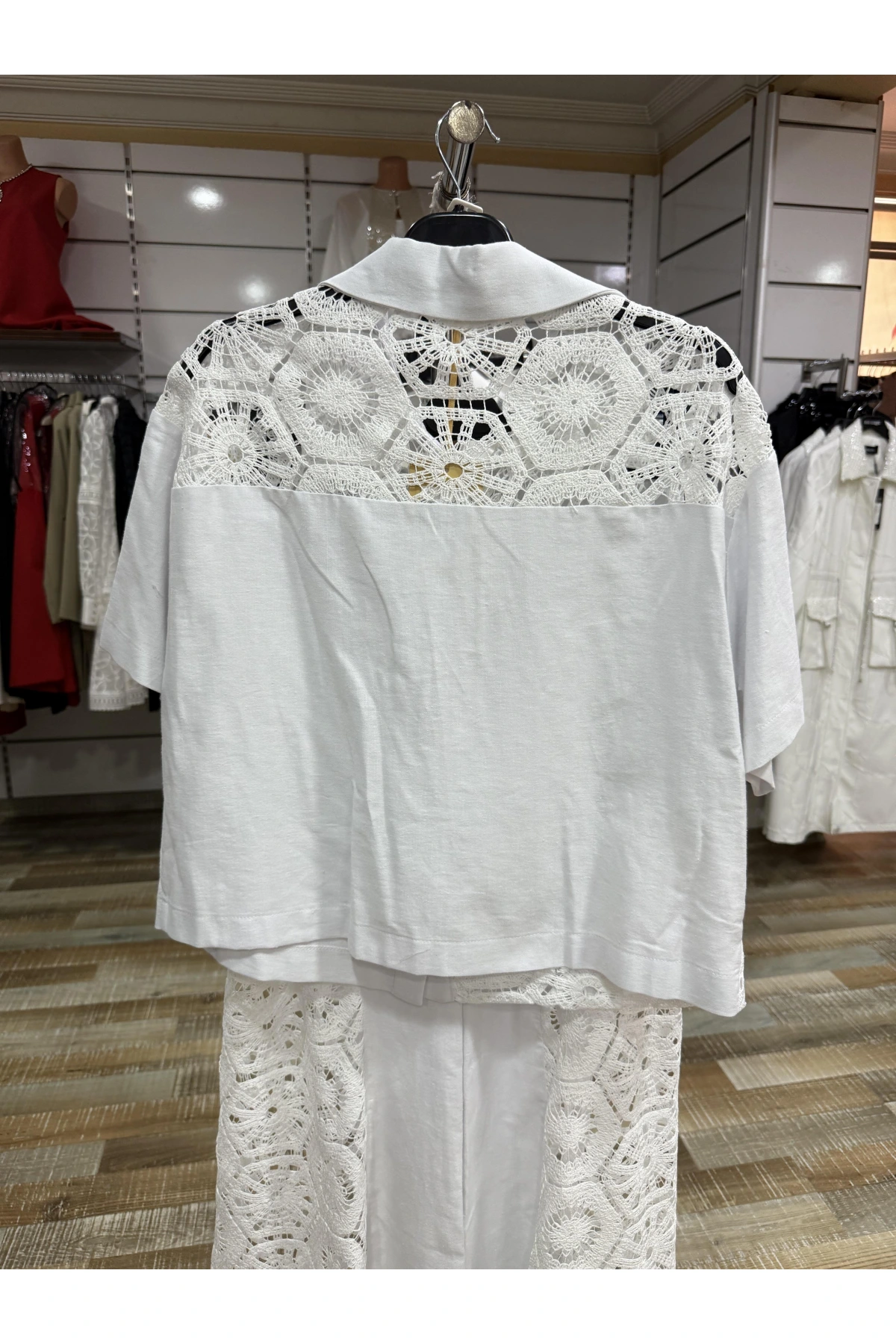 Milestone Dantelli Takım 731