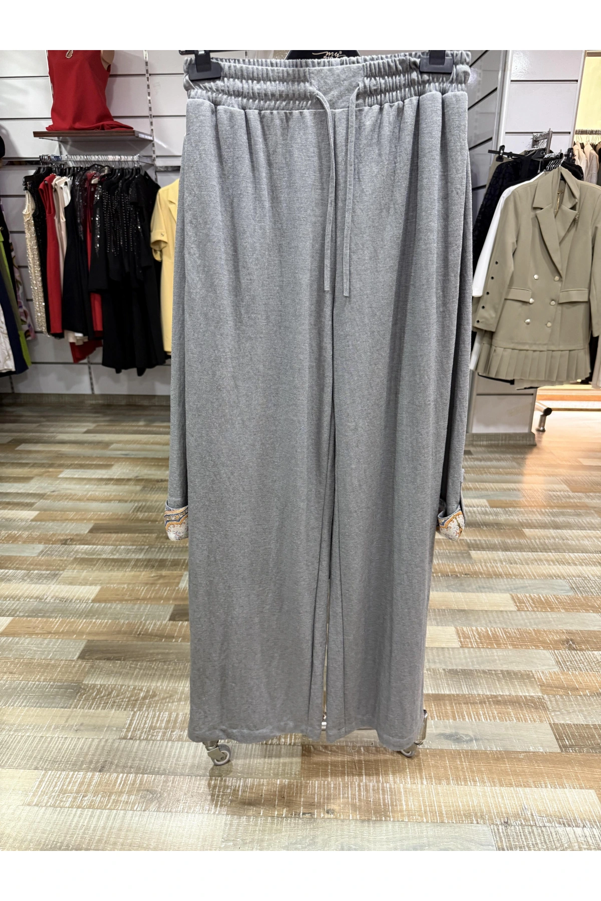 my312 Yakası Taşlı Takım 25S1400 Gri