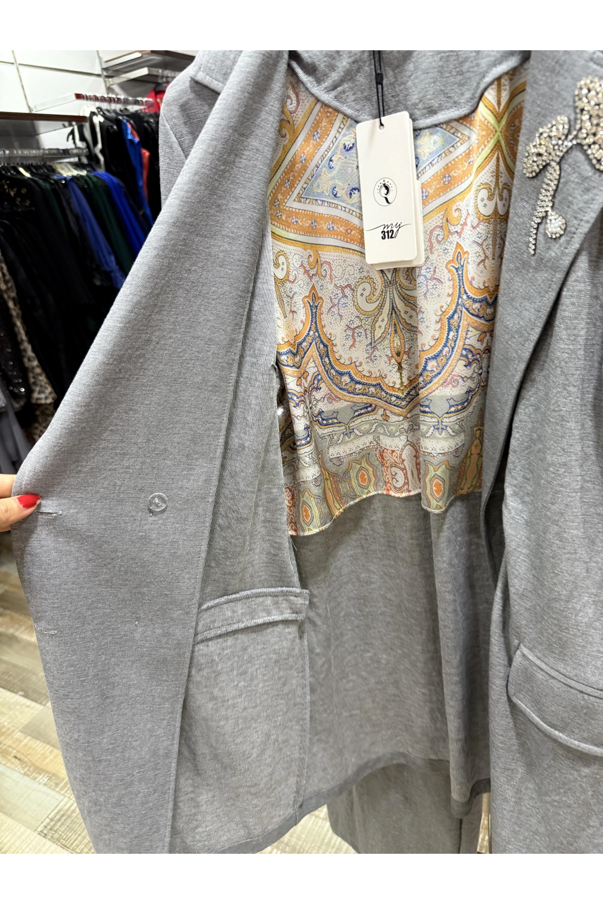 my312 Yakası Taşlı Takım 25S1400 Gri