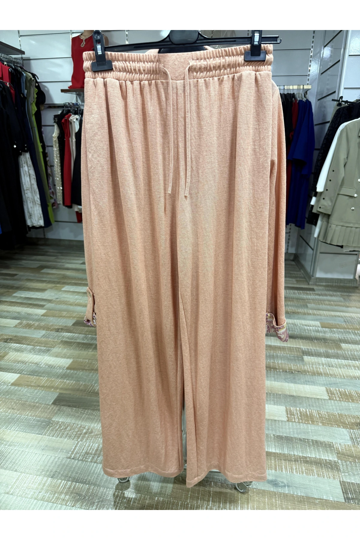 my312 Yakası Taşlı Takım 25S1400 Somon