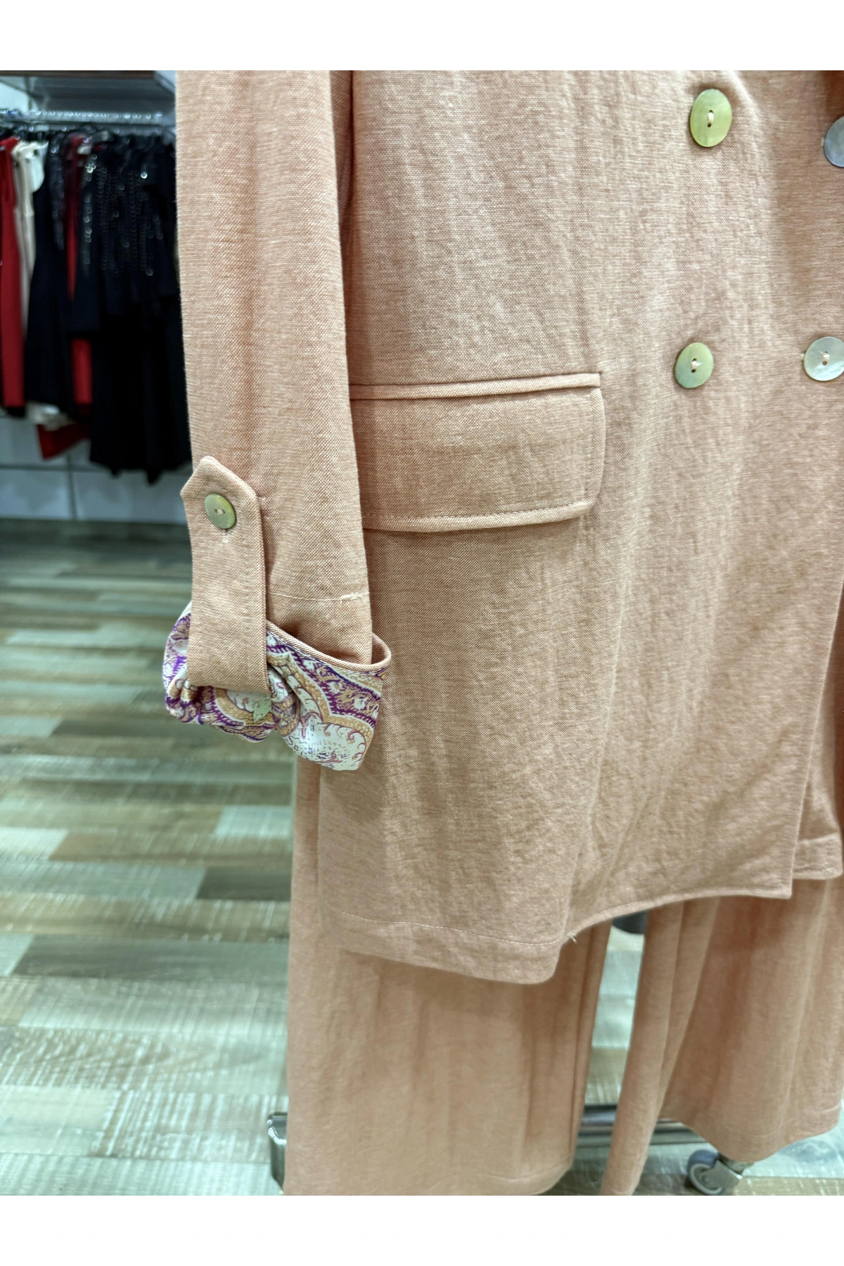 my312 Yakası Taşlı Takım 25S1400 Somon