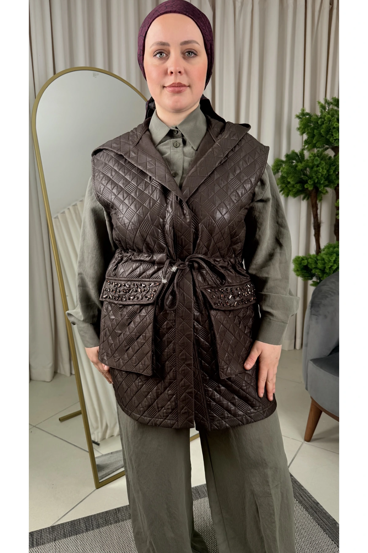 Nuss Cep Taşlı Kapitone Yelek 26K6022