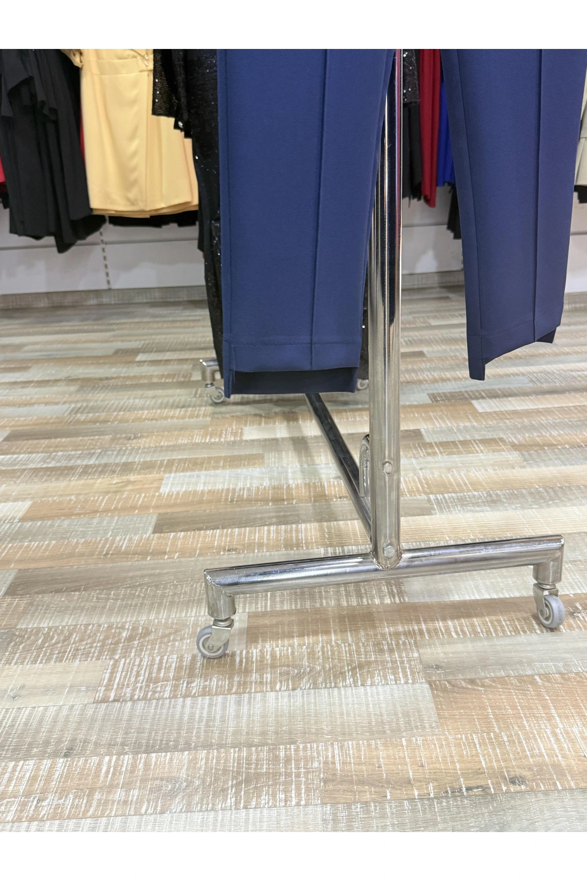 On Fashion Çimalı Ön Kısa Arka Uzun Pantolon 54334