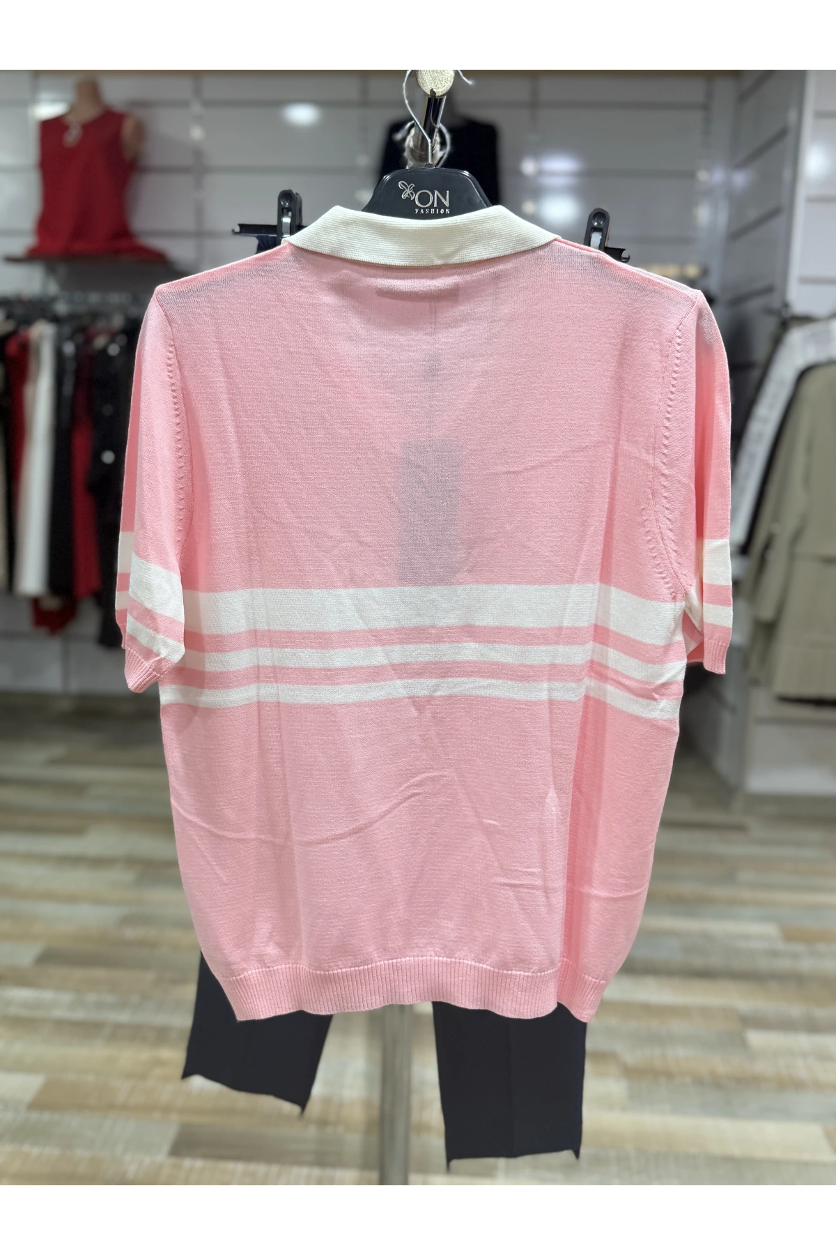 On Fashion Çizgi Detaylı Polo Yaka Kısa Kol Bluz 53300