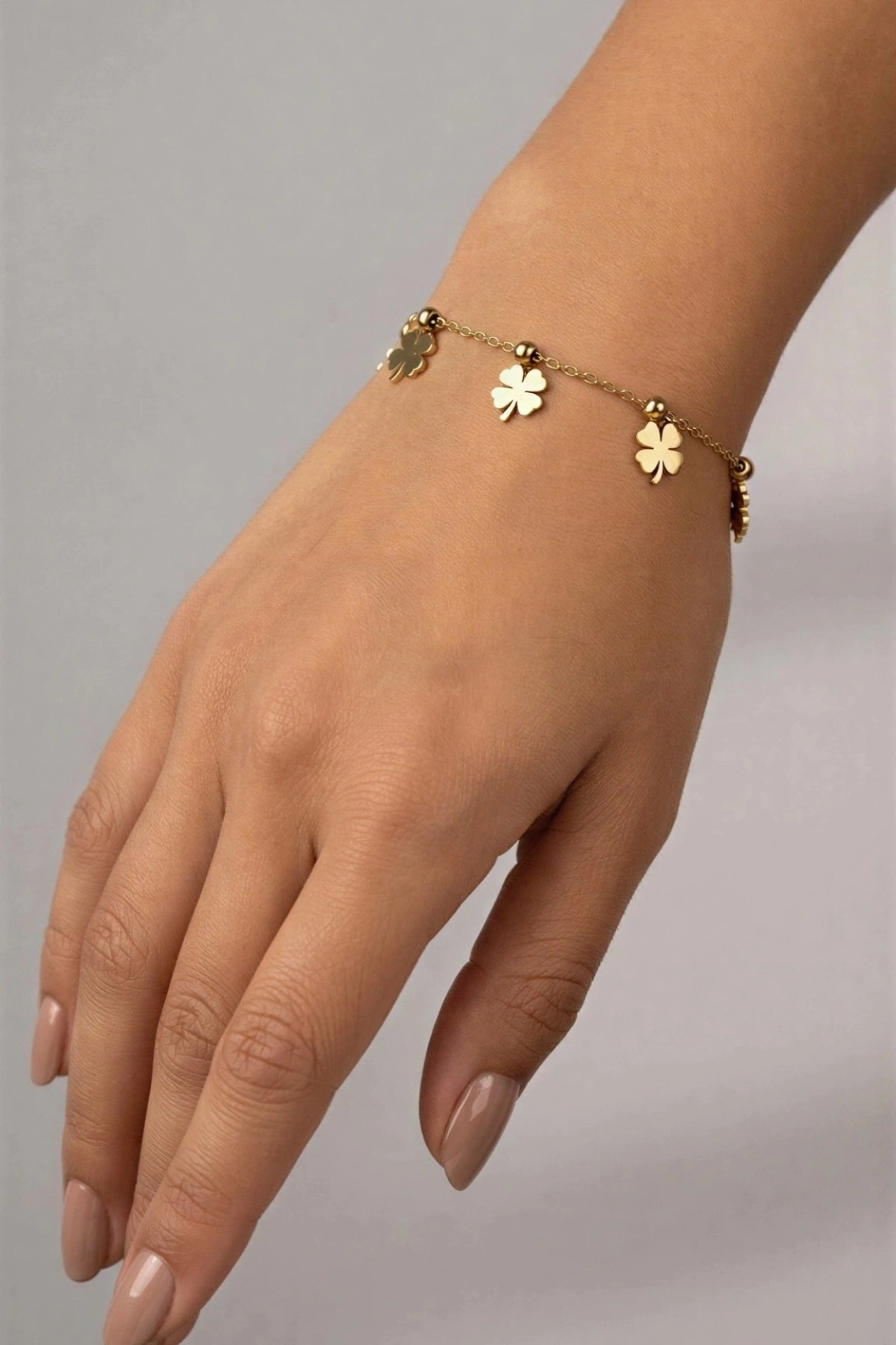 Sıralı Çoklu Yonca Model Gold Altın Kaplama Çelik Bileklik