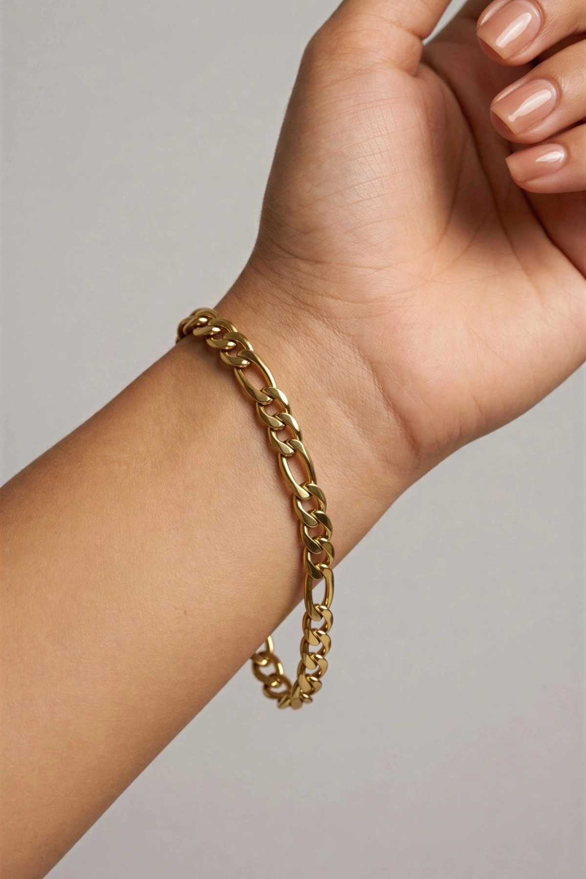 İnce Ezik Bağlı Model Gold Altın Kaplama Çelik Bileklik