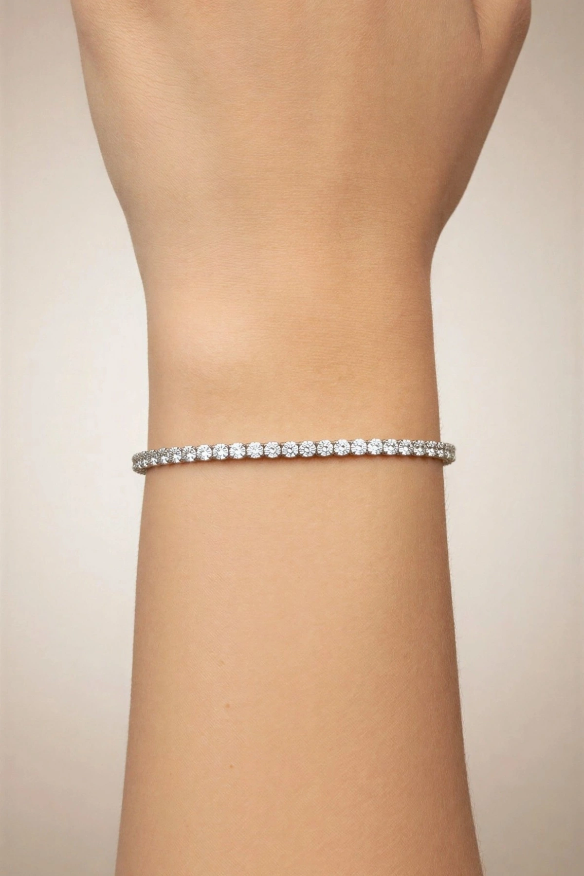 Oval Su Yolu Model Beyaz Altın Kaplama Bileklik