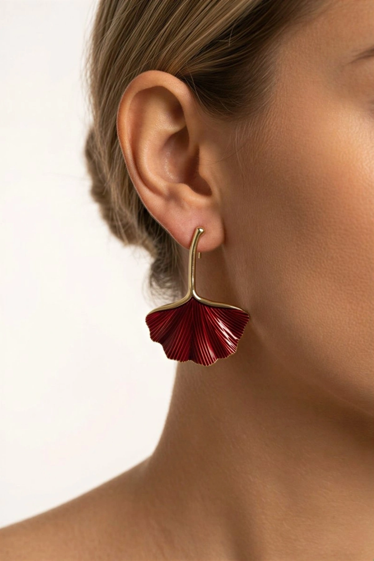 Balerin Model Gold Altın Kaplama Küpe