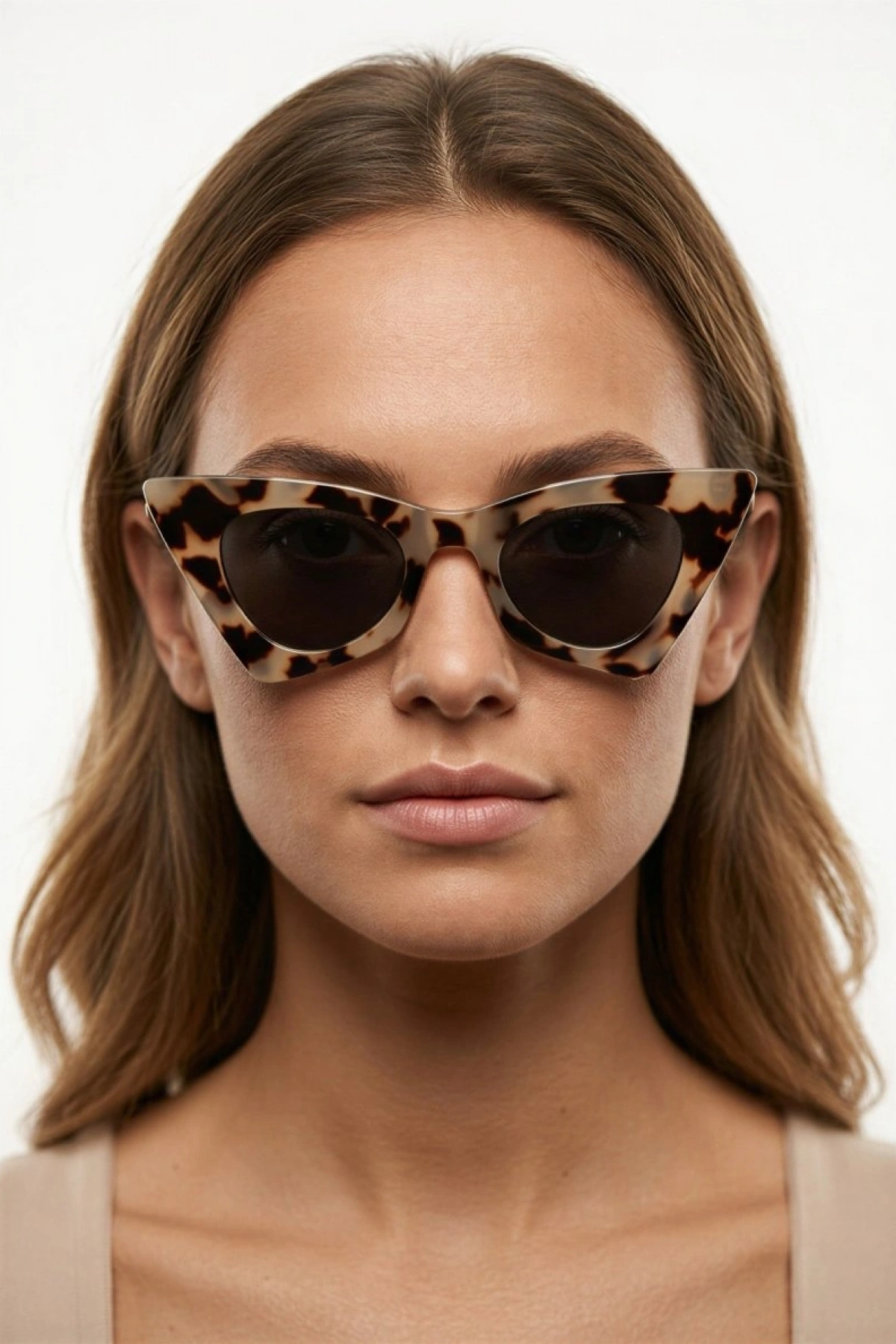 Üçgen Model Kadın Güneş Gözlüğü