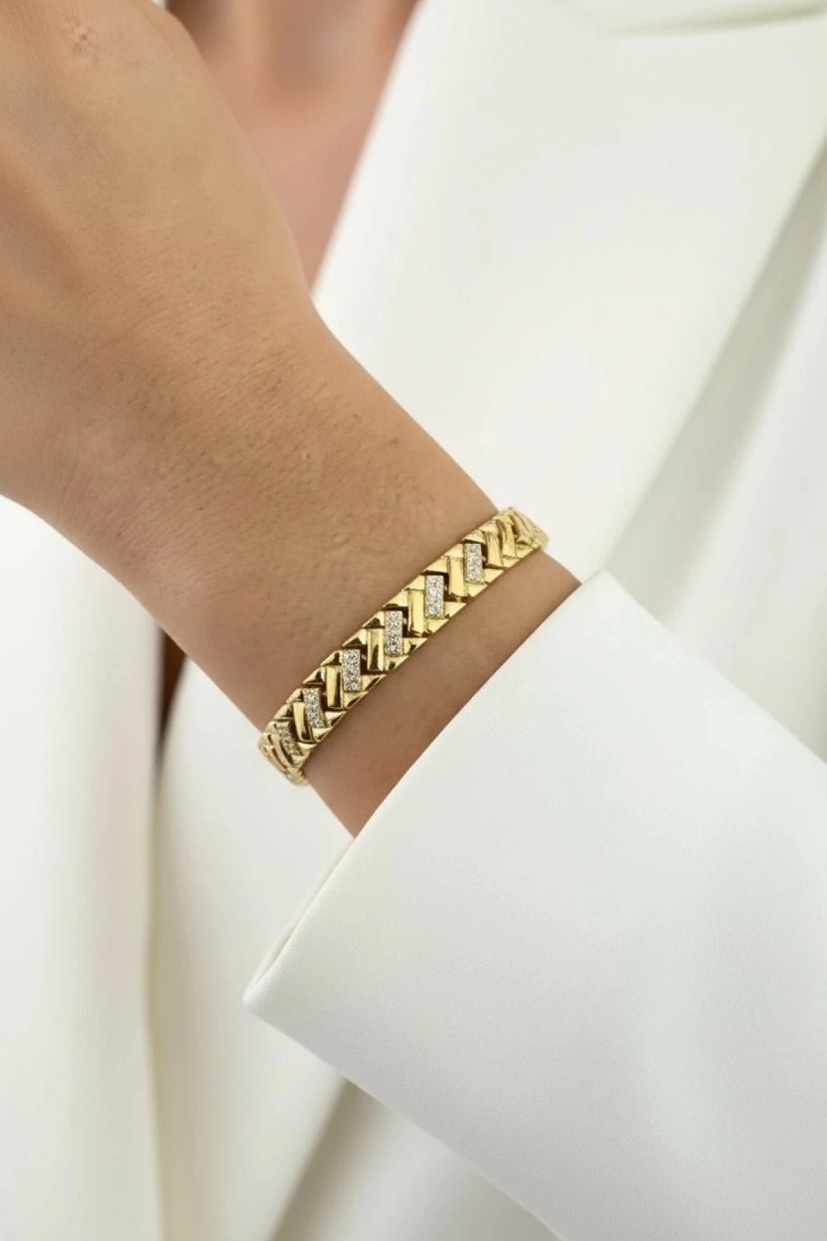 Taş Detay Çapraz Model Gold Altın Kaplama Bileklik