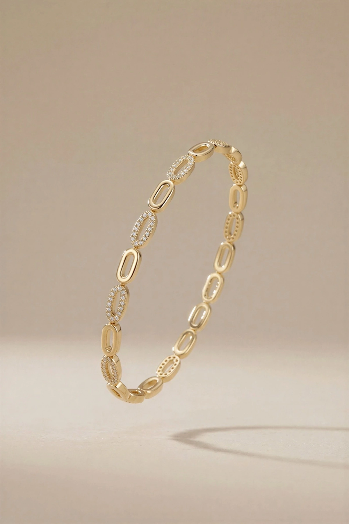 Elips Model Taş Detay Gold Altın Kaplama Bileklik