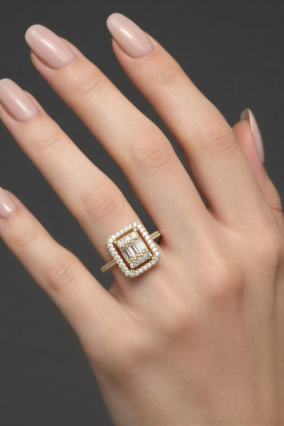 Baget Model Taş Detay Gold Altın Kaplama Yüzük