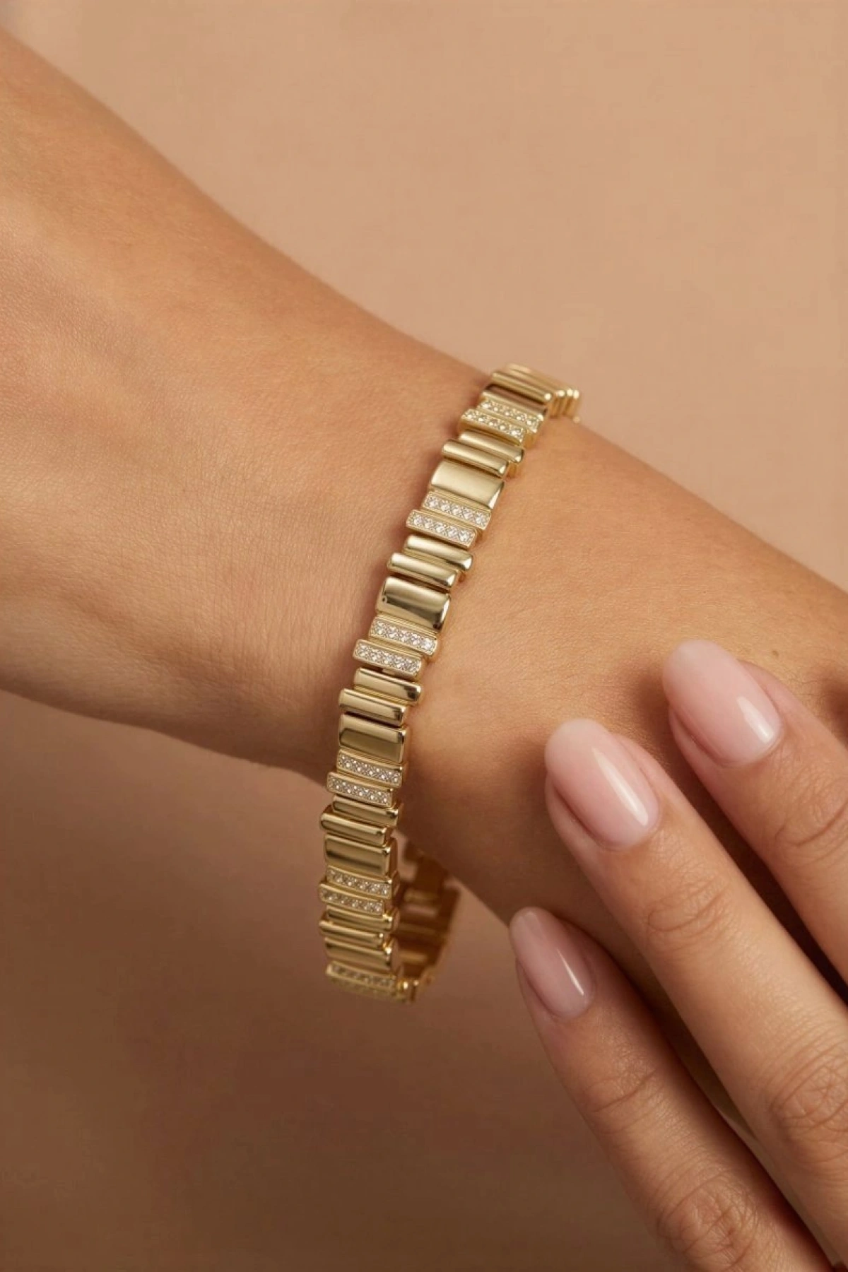 Asimetrik Taş Detay Gold Altın Kaplama Bileklik