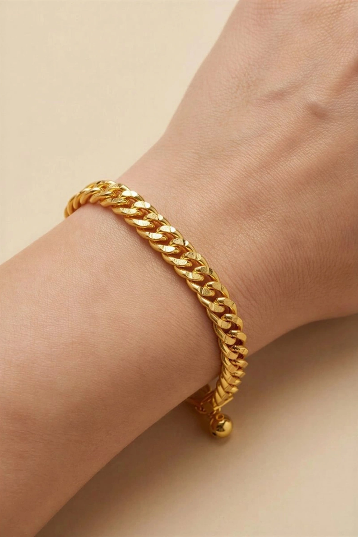 Sim Detay İnce Ezik Bağlı Model Gold Altın Kaplama Bileklik