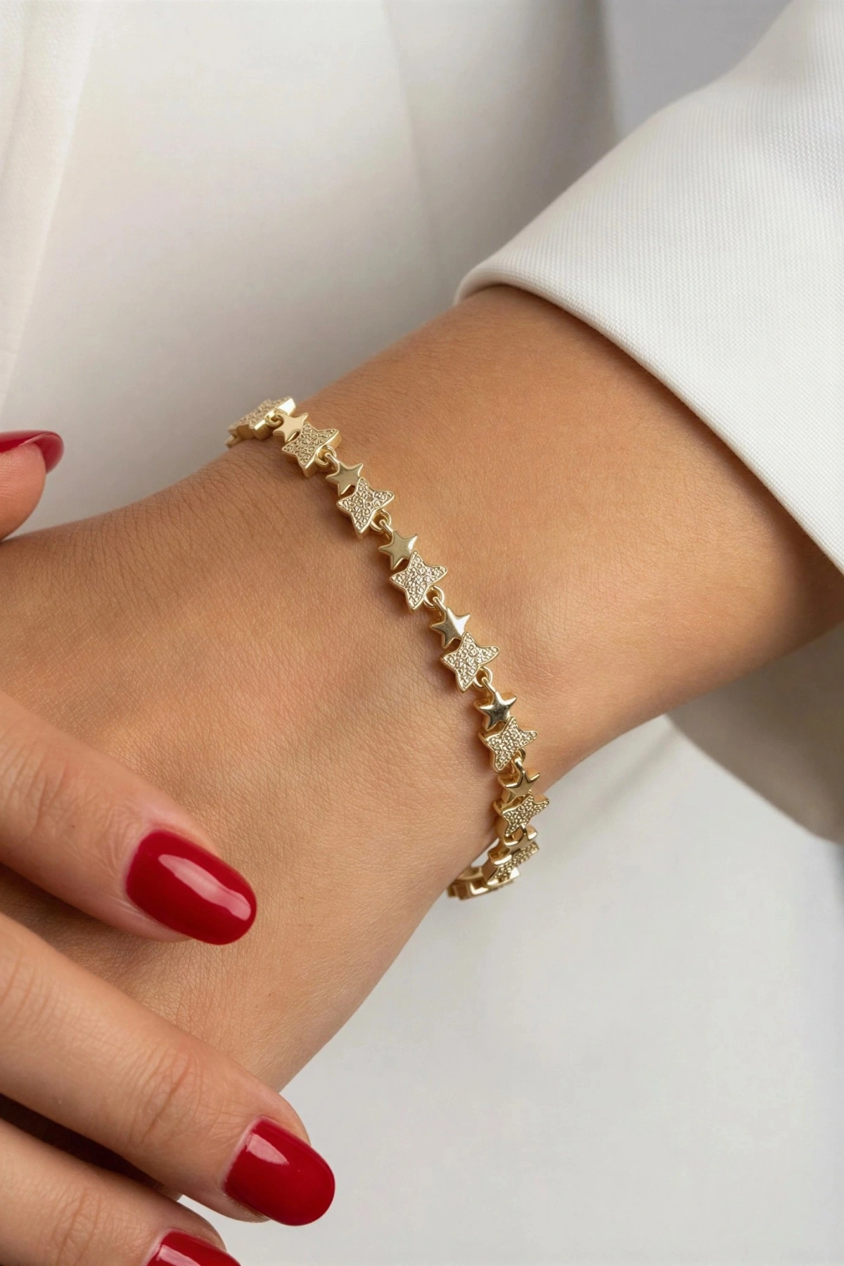 Taş Detay Yarım Yıldız Model Gold Altın Kaplama Bileklik