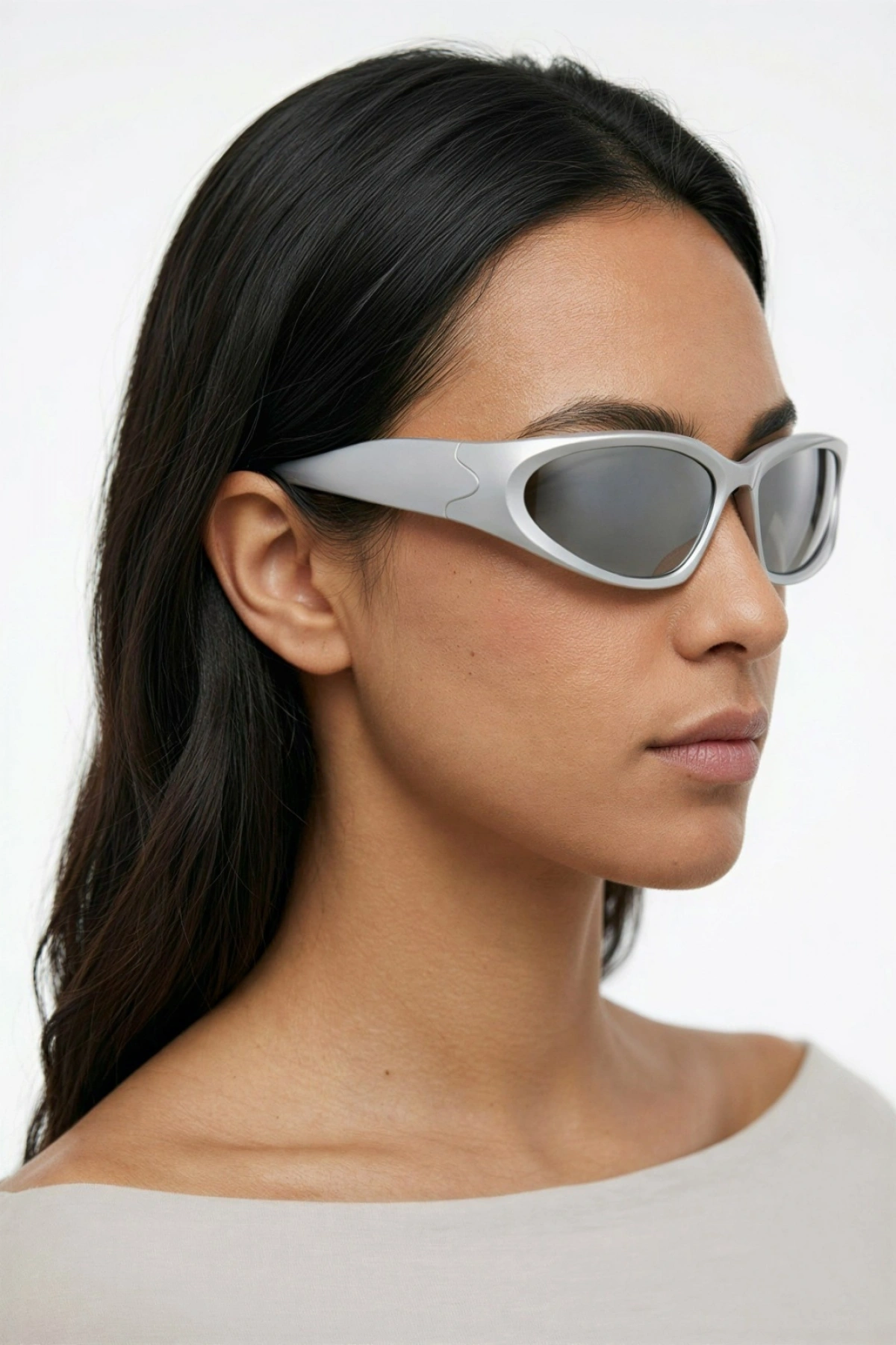 Gri Model Kadın Güneş Gözlüğü