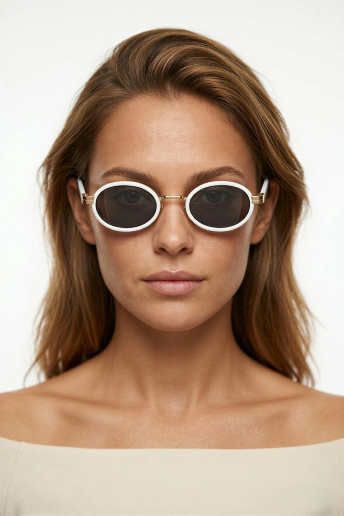 Beyaz Oval Kadın Güneş Gözlüğü