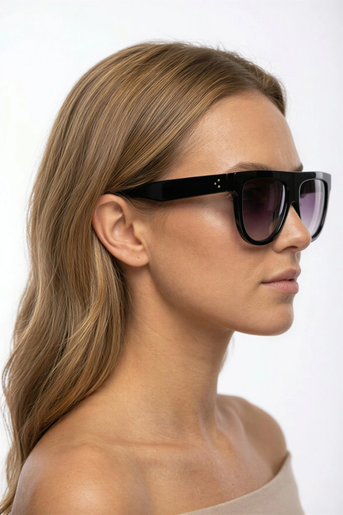 Yarım Halka Siyah Kadın Güneş Gözlüğü