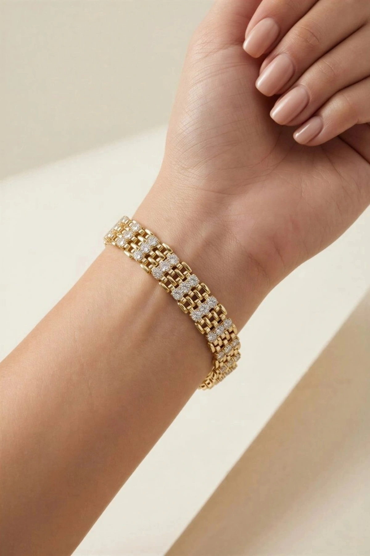 Üç Sıra Taş Detay Gold Altın Kaplama Bileklik