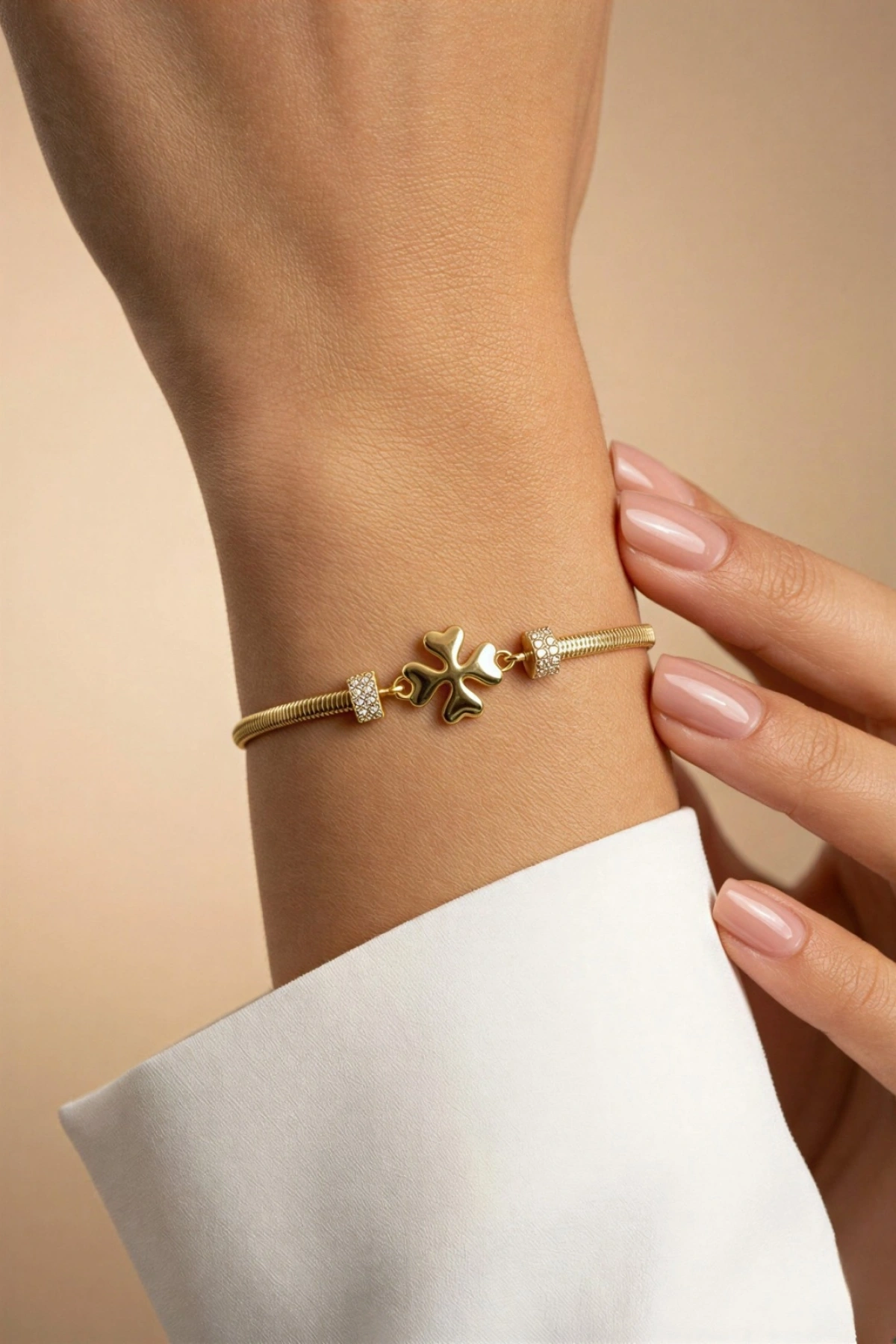 Boru Zincir Yonca Model Gold Altın Kaplama Bileklik