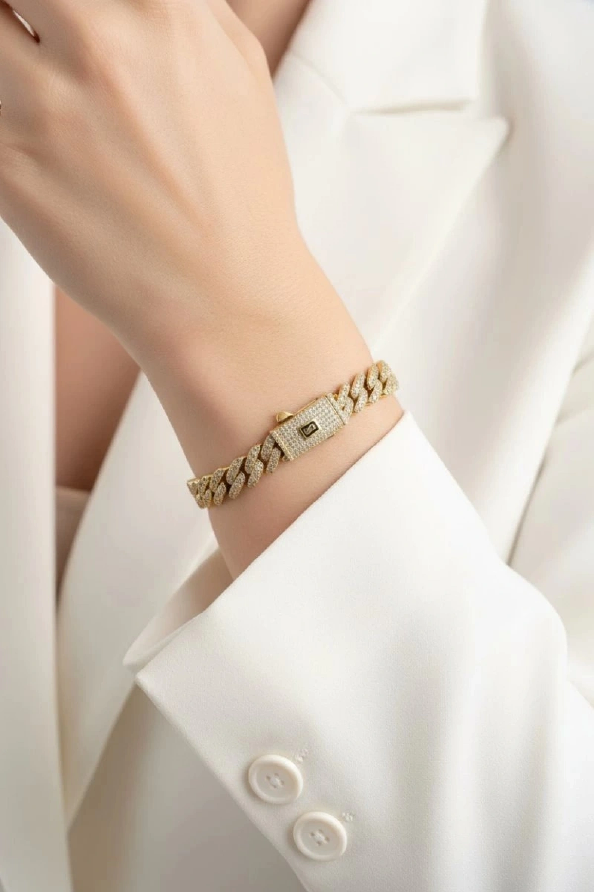 Nariné Model Gold Altın Kaplama Gurmet Bileklik