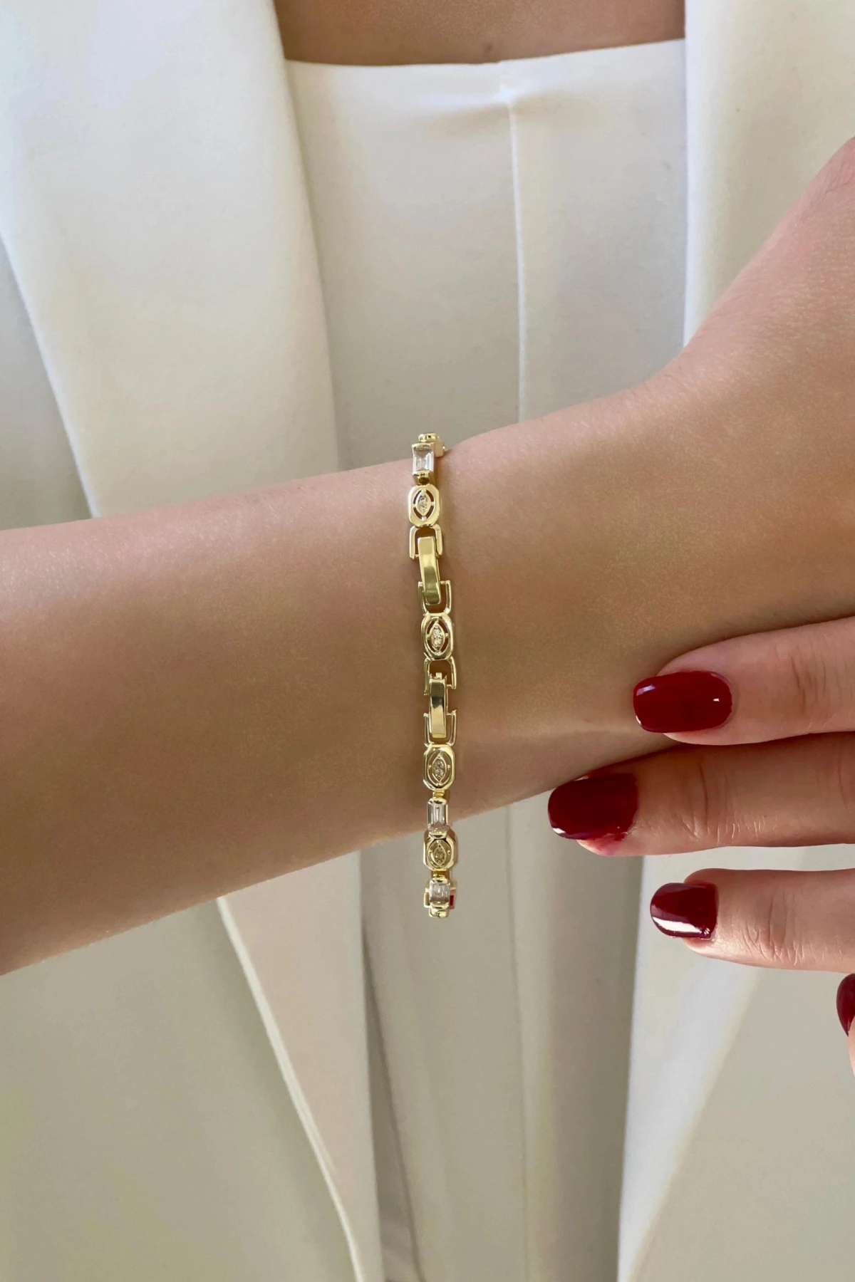 Oval Taş Model Baget Detay Gold Altın Kaplama Bileklik