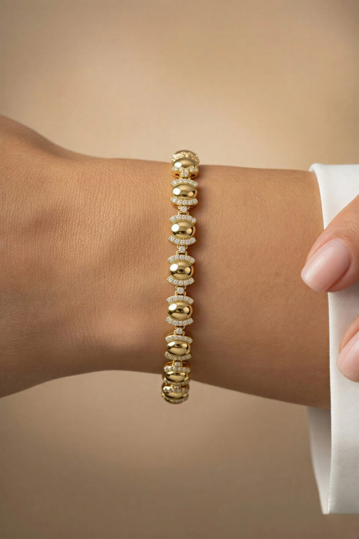 Parantez Model Taş Detay Gold Altın Kaplama Bileklik