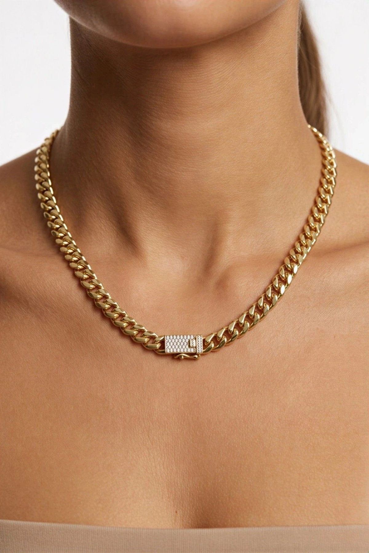 Gurmet Ezik Bağlı Model Taş Detay Klips Gold Altın Kaplama Kolye