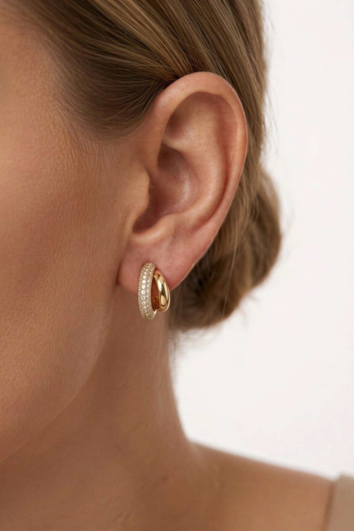 Yarı Taşlı Model Gold Altın Kaplama Küpe