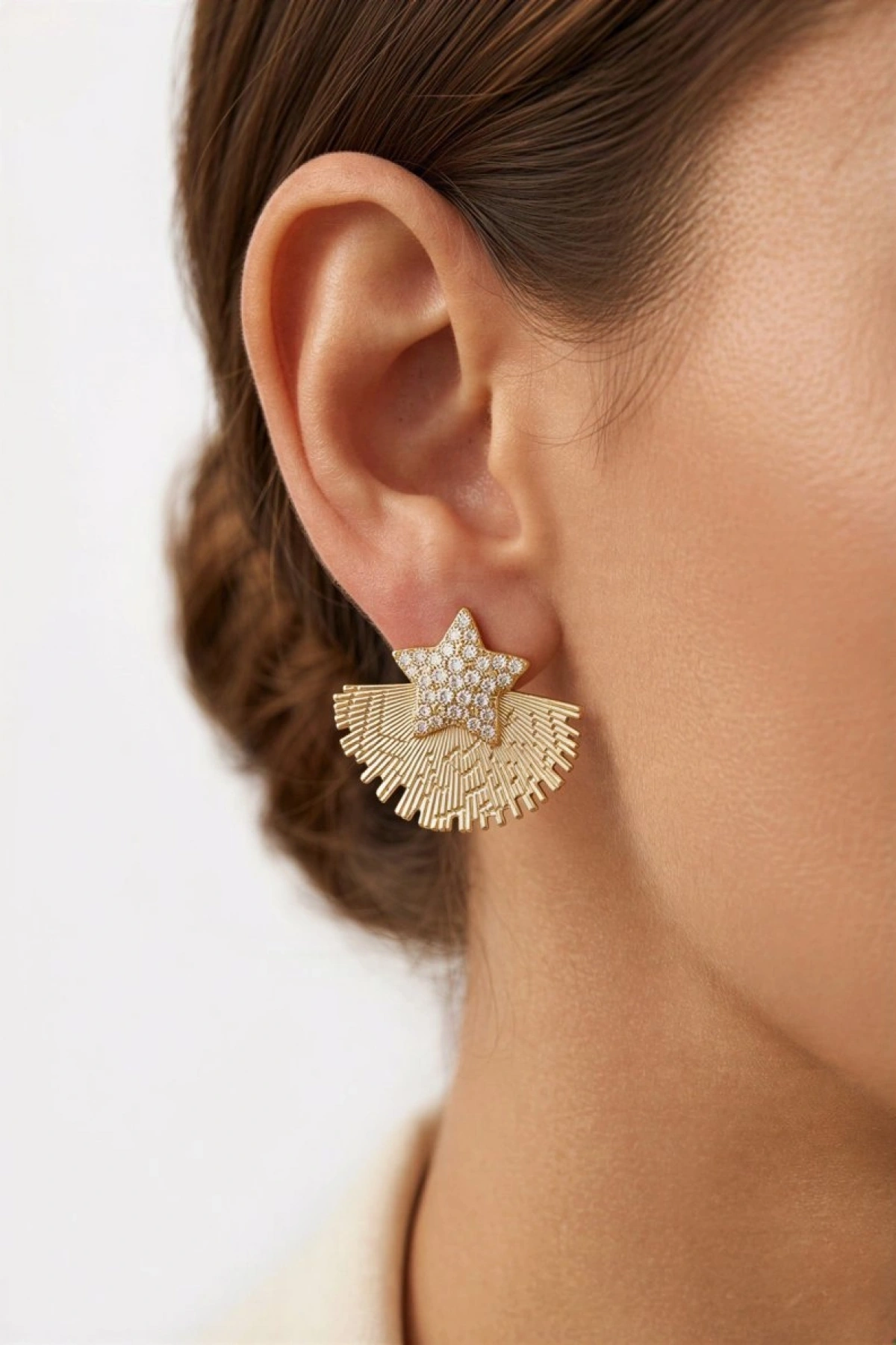 Sarkıt Yıldız Model Gold Altın Kaplama Küpe