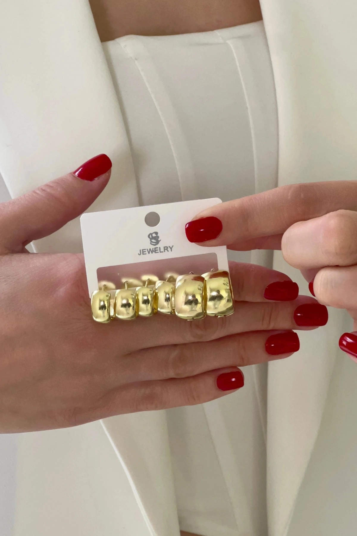 Oval Bombeli Altılı Gold Altın Kaplama Çoklu Küpe