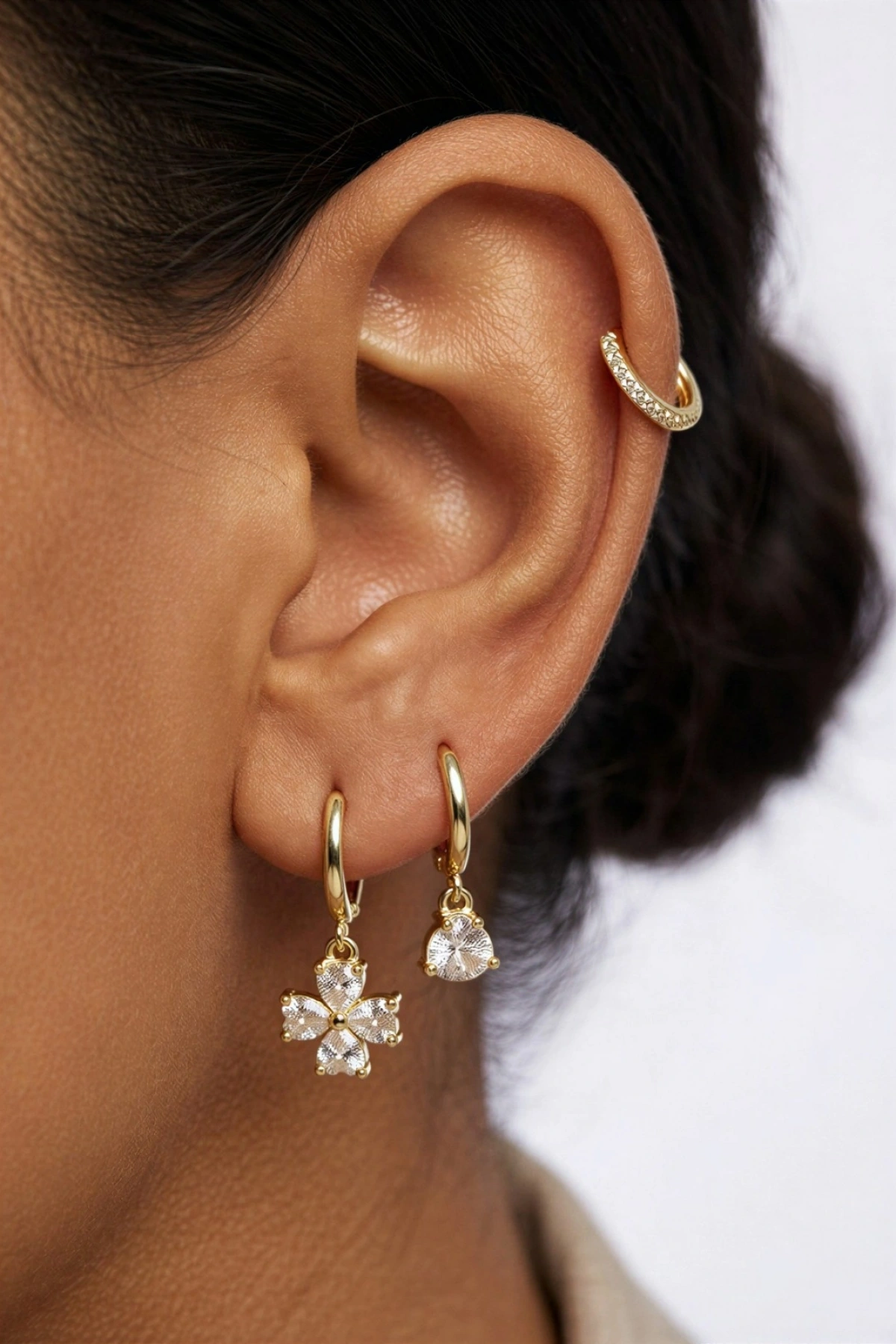 Taşlı Yonca Detay Gold Altın Kaplama Üçlü Küpe