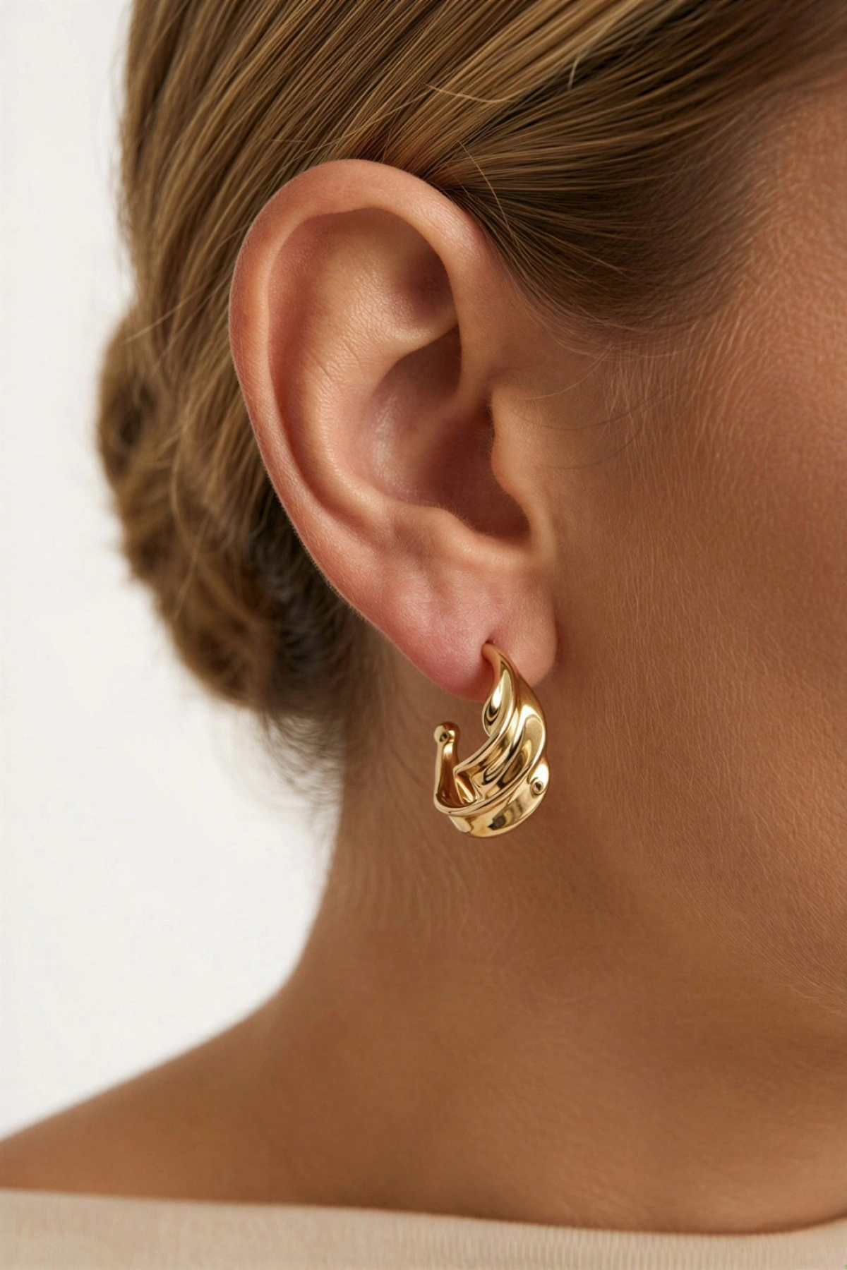 Oneiros Çelik Altın Kaplama Küpe