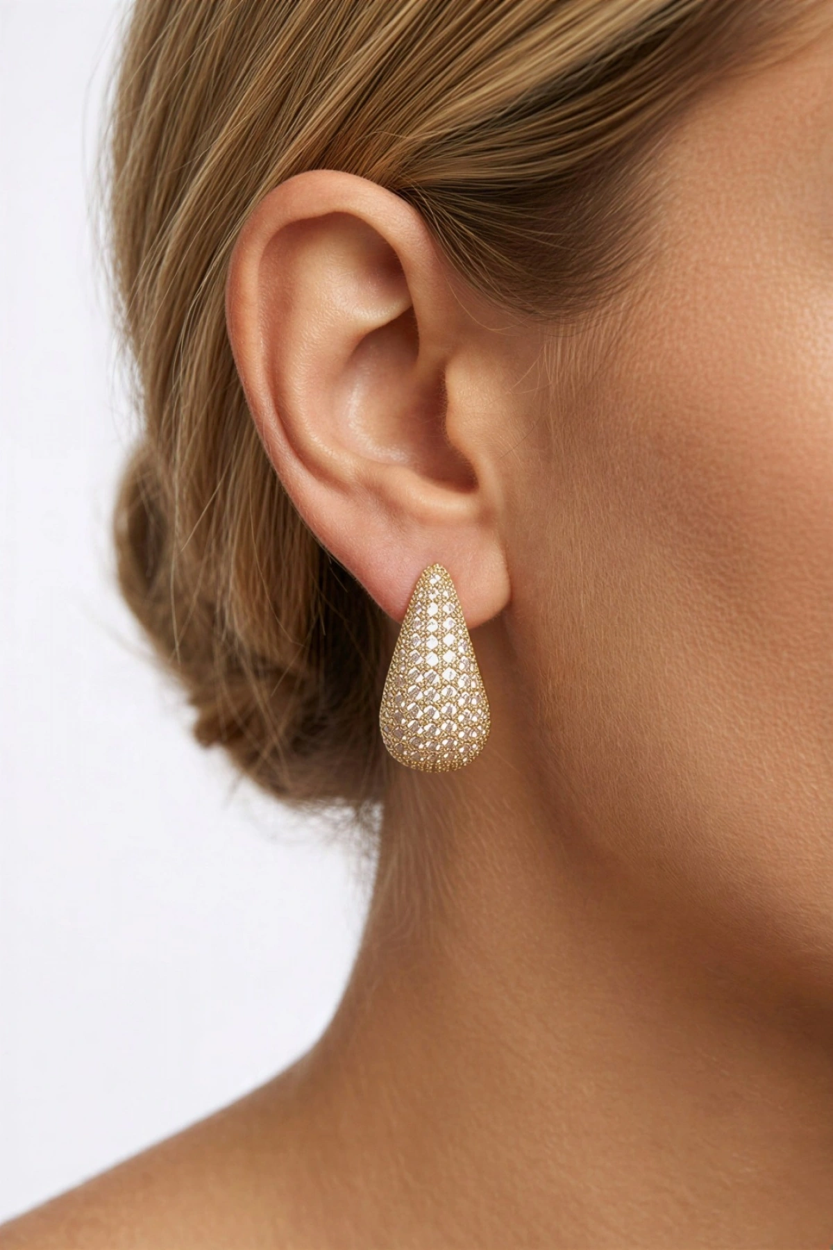 Damla Model Gold Zirkon Taşlı Vip Küpe