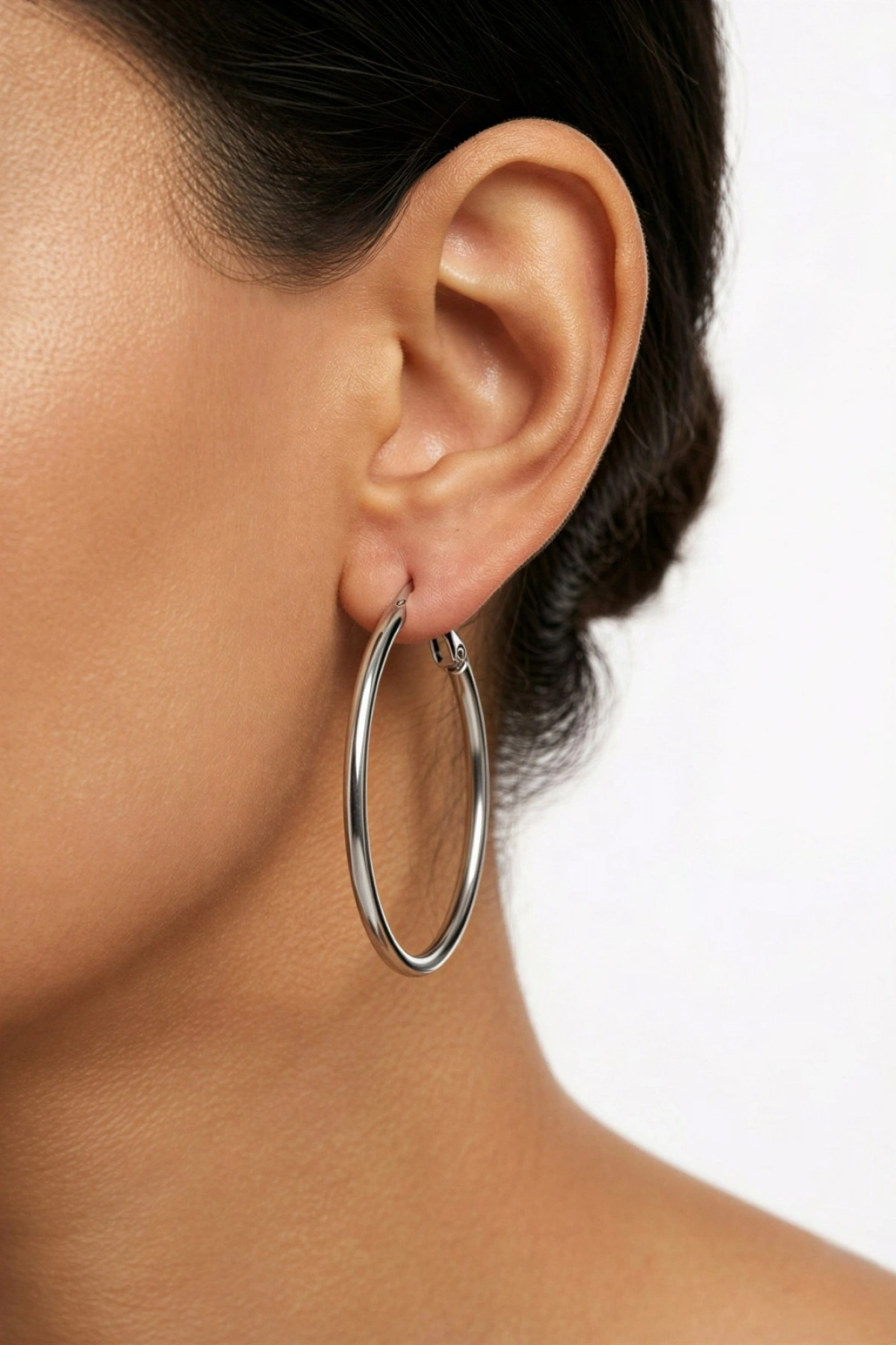 İnce Halka Model Orta Boy Gold Altın Kaplama Çelik Küpe