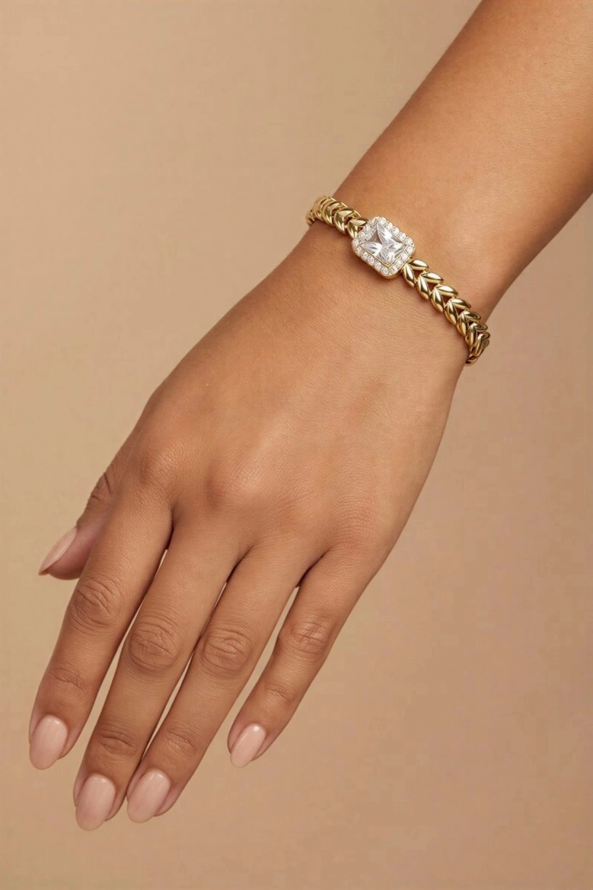 Başak Zincir Baget Taş Detay Gold Altın Kaplama Bileklik