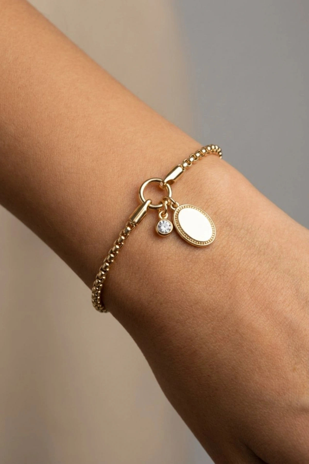 Sallantılı Elips Model Gold Altın Kaplama Bileklik