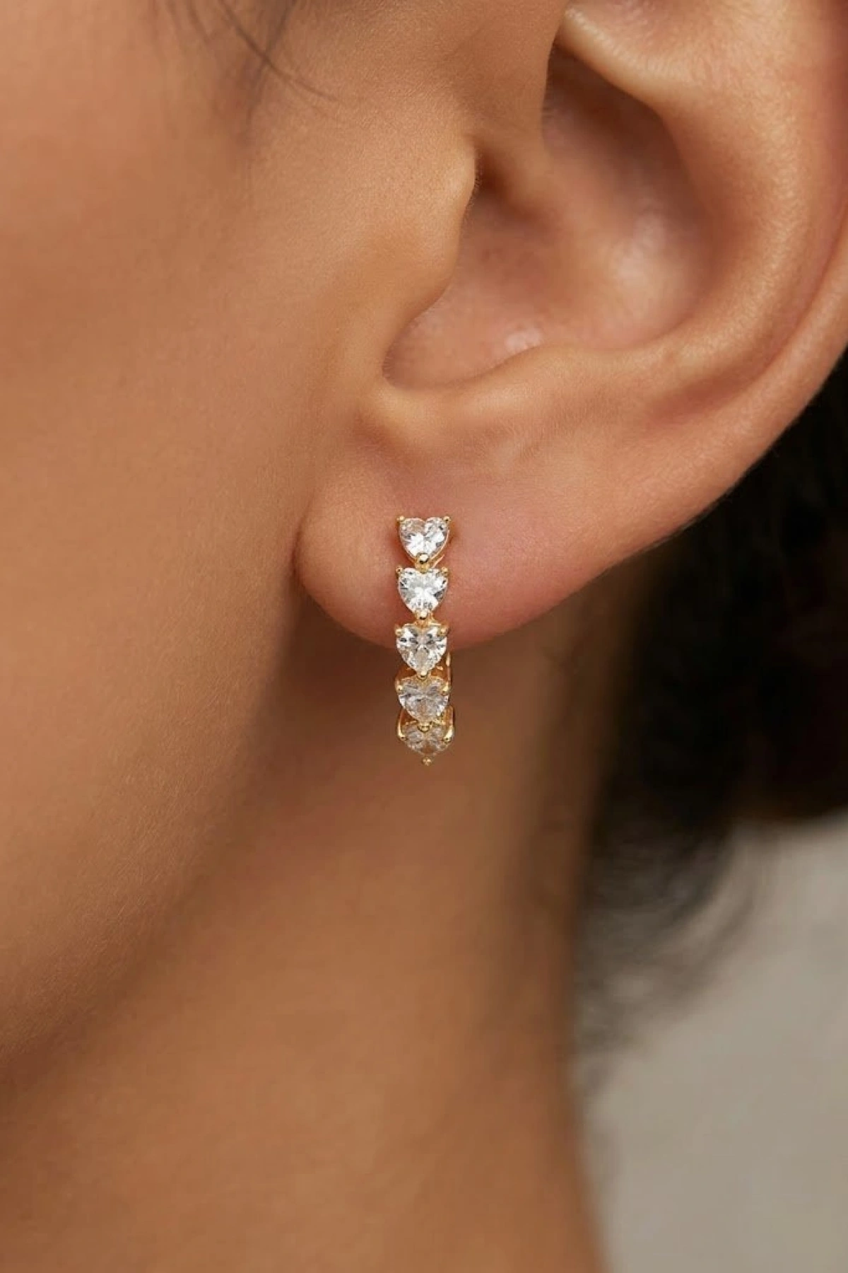 Sıralı Kalp Model Gold Altın Kaplama Küpe