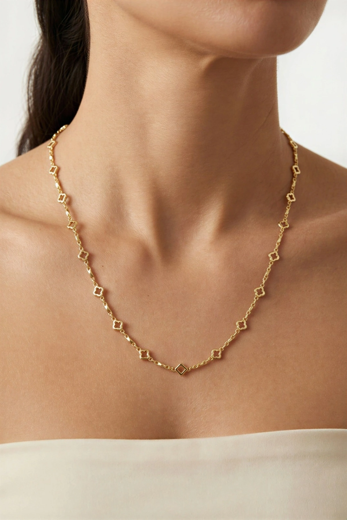 Sıralı Düz Yonca Model Gold Altın Kaplama Kolye