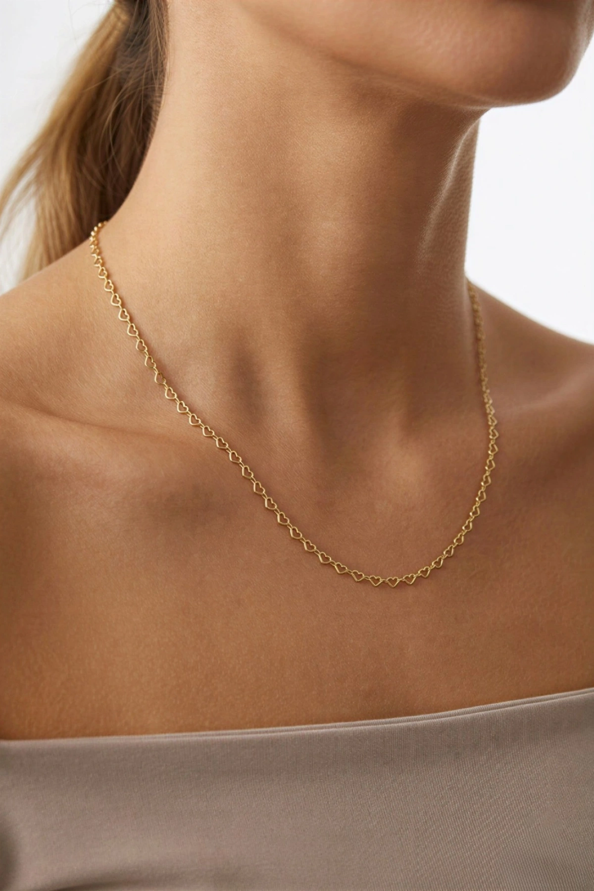 Bağlı Kalp Model Gold Altın Kaplama Kolye